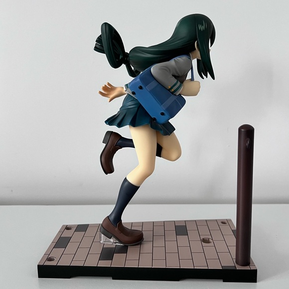 Tsuyu Asui 1/8 Scale || School Uniform || My Hero Academia - Picture 8 of 9